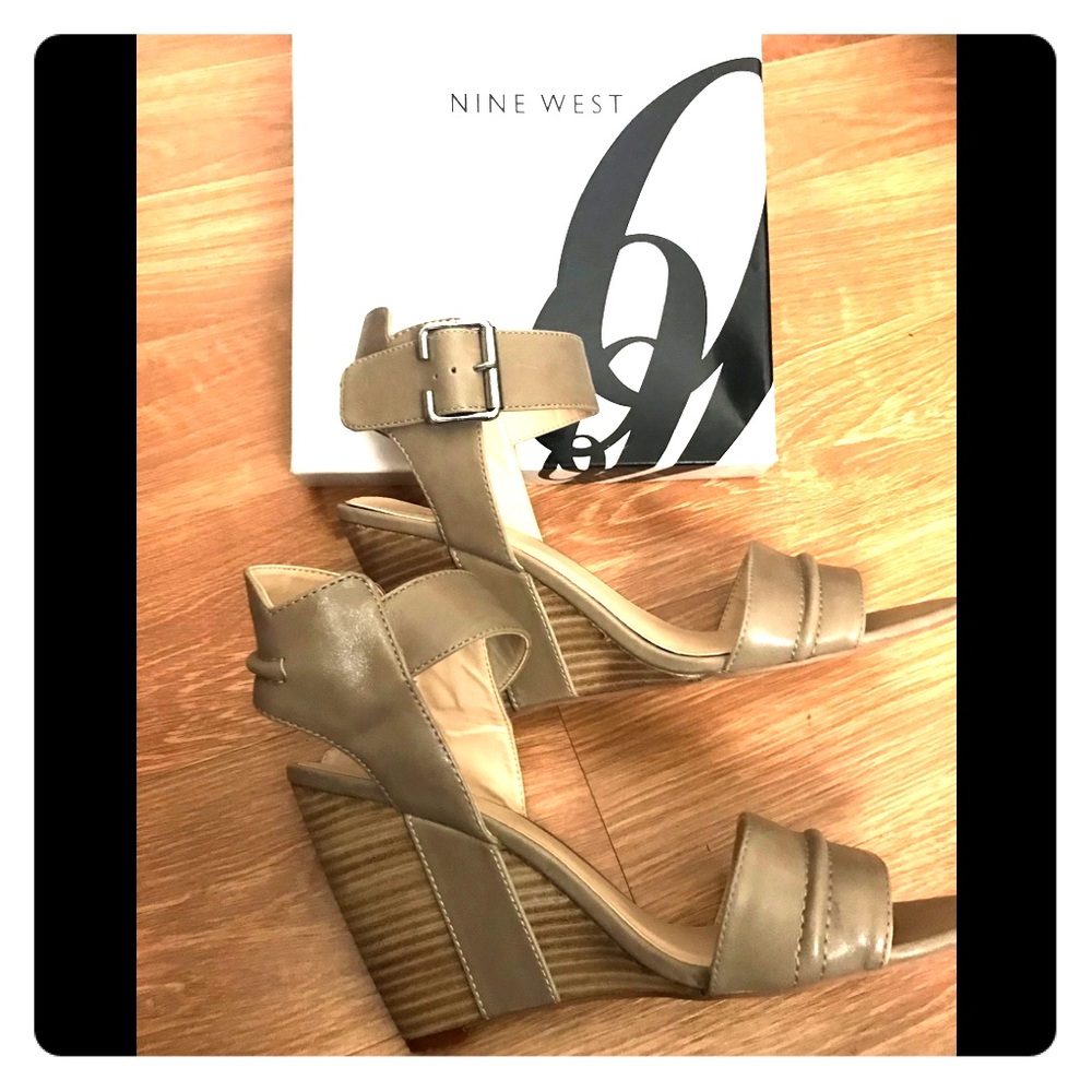 Nine West Size 10M Sandals